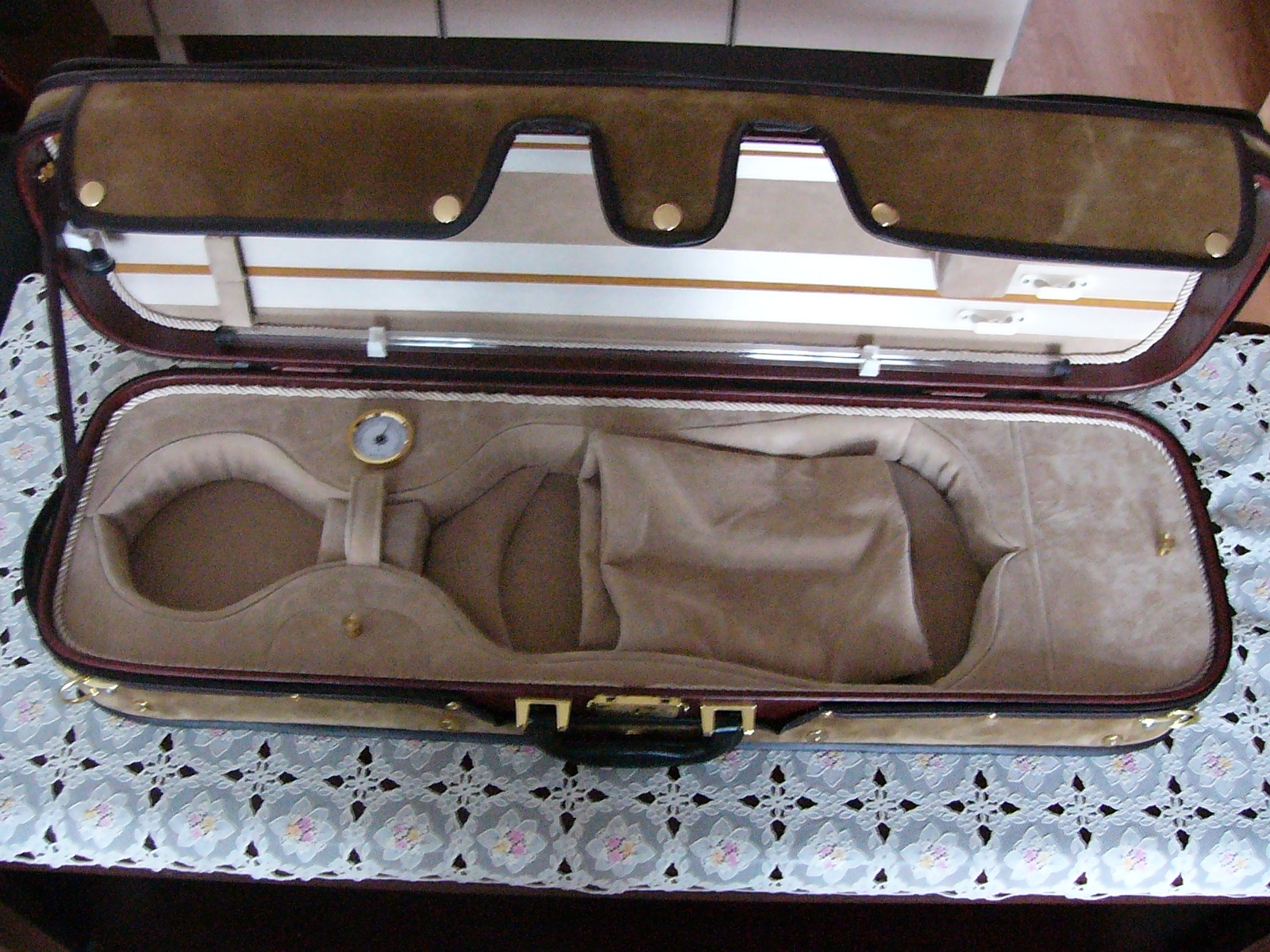 Chinese Violins Purely Hand Made Violin cases